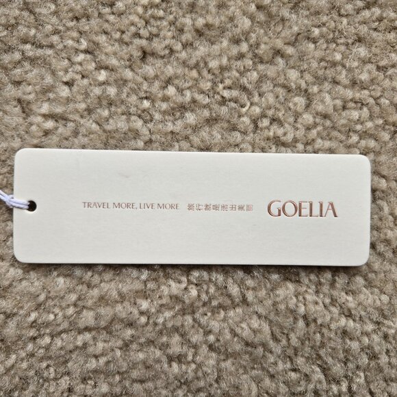 NWT Goelia Cashmere Scarf With Angled Ends - Picture 4 of 8